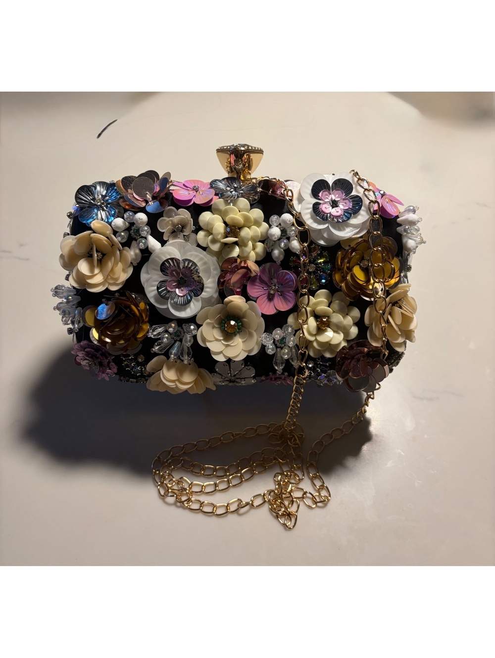 Elegant Floral Embellished Evening Clutch with Gold Chain Strap